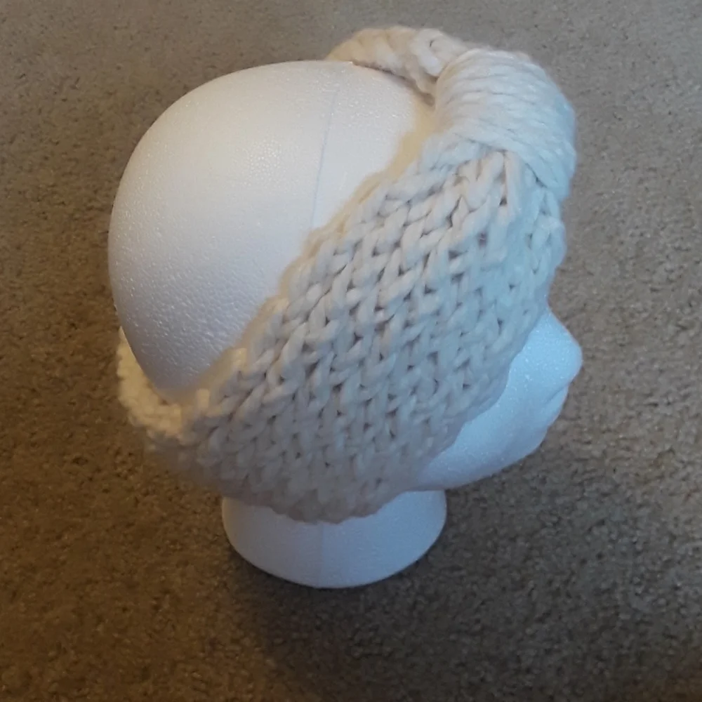 Cream Knit Bow Headband -  Cozy Women’s Ear Warmer